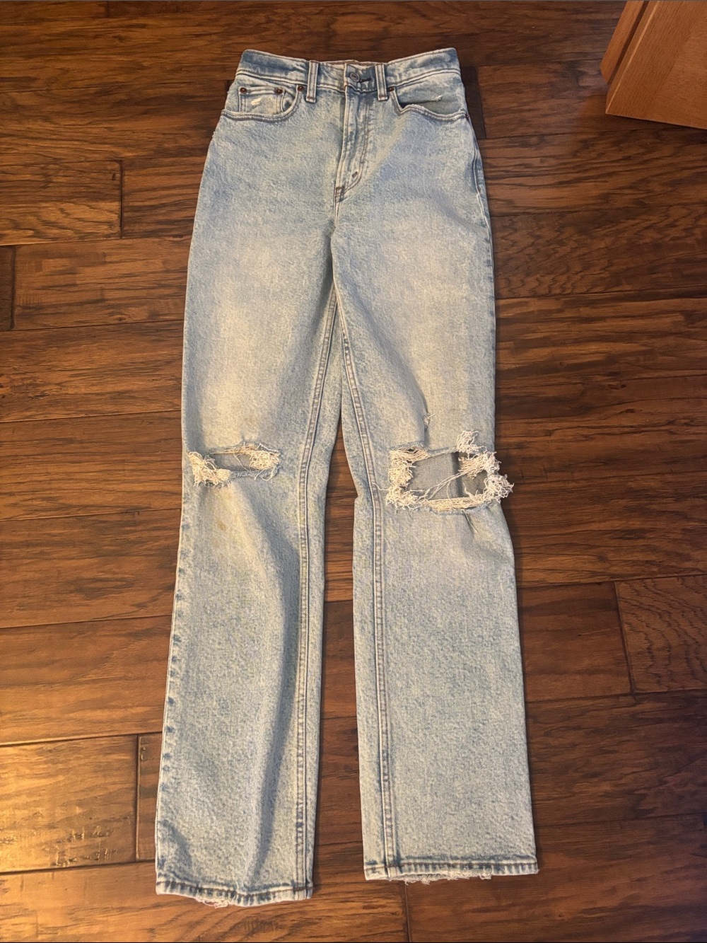 Abercrombie & Fitch Light Wash Straight-Leg Jeans with Knee Rips